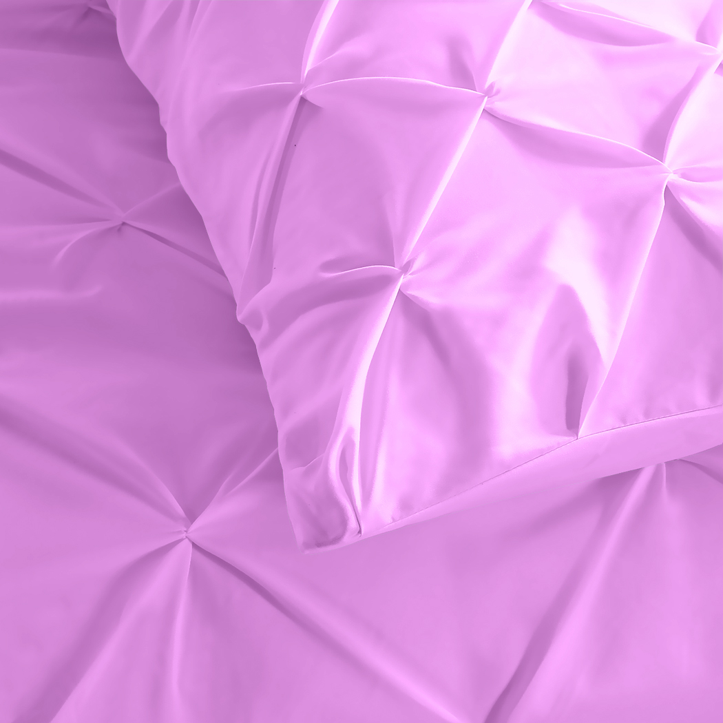 DreamZ Diamond Pintuck Duvet Cover Pillow Case Set in Super King Size in Plum