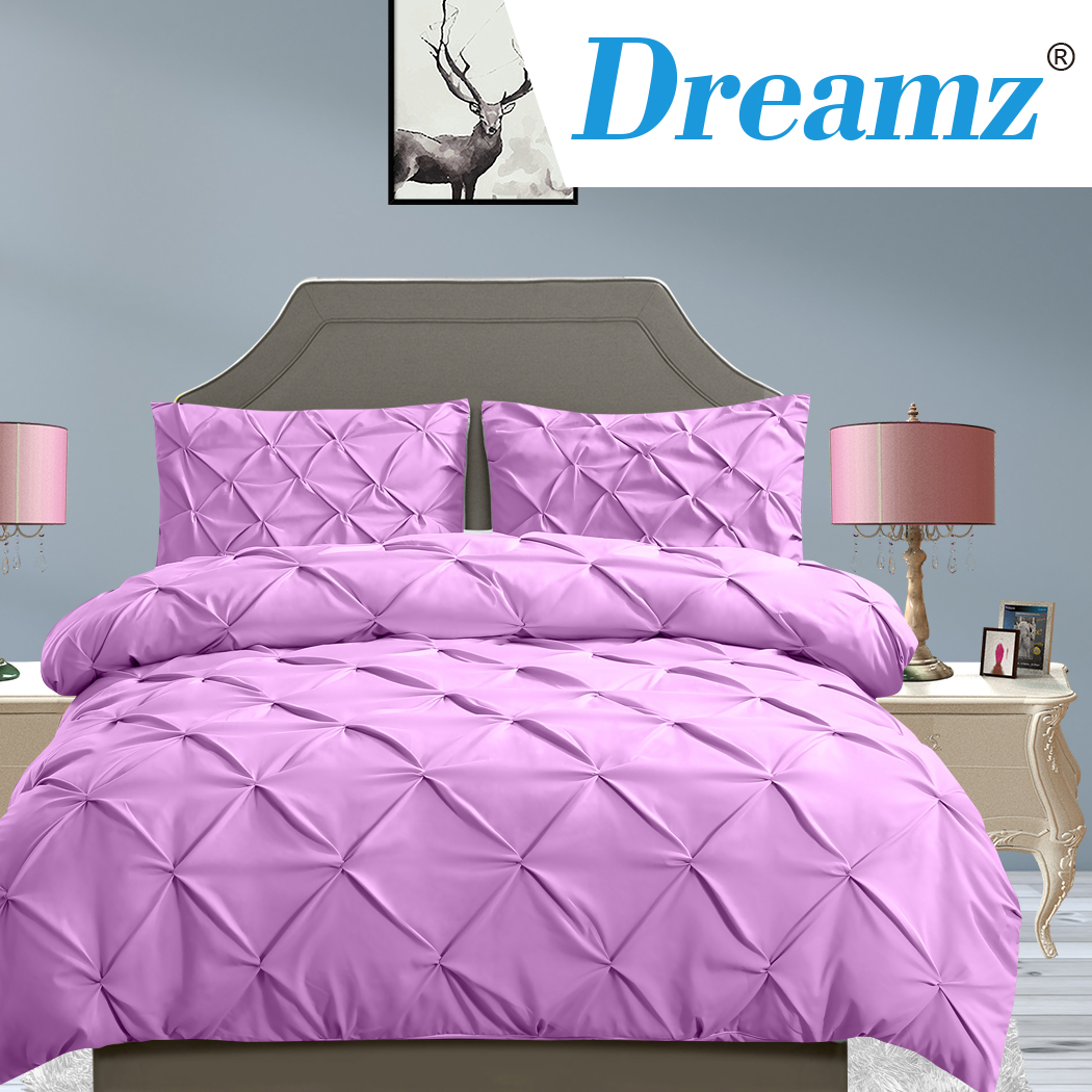 DreamZ Diamond Pintuck Duvet Cover Pillow Case Set in Super King Size in Plum